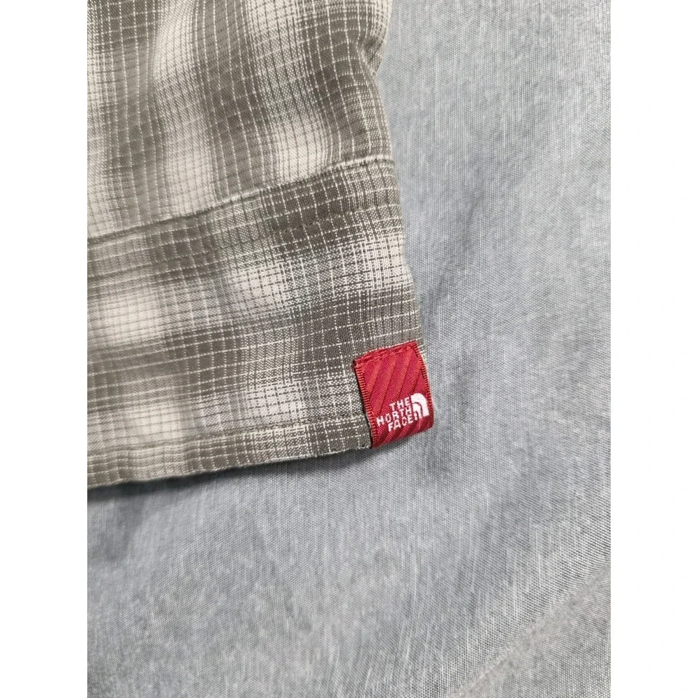 The North Face Shirt Mens LARGE Long Sleeve Button Up Gray Plaid Outdoors Hiking
